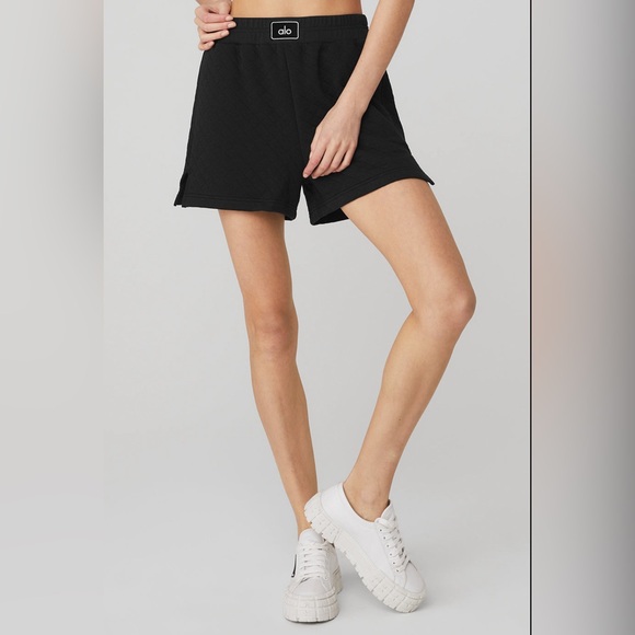 Alo Yoga Quilted Boxing Short in Black - Picture 3 of 6